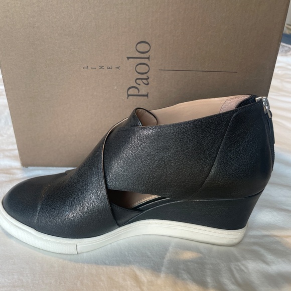 Linea Paolo Women’s Black Wedge Sneakers - Picture 5 of 7